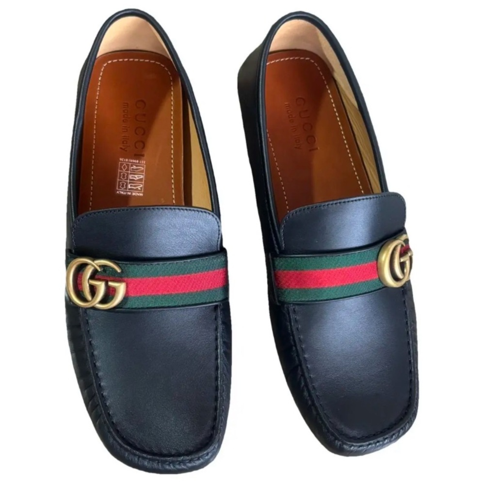 Gucci Black and Green Loafers with Signature Slip-On Design Authentic 100%. NWT.